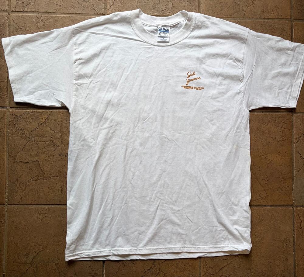 Vintage 90s Stoli Zinamon Vodka Promo T Shirt XL Cinnamon Graphic Gildan